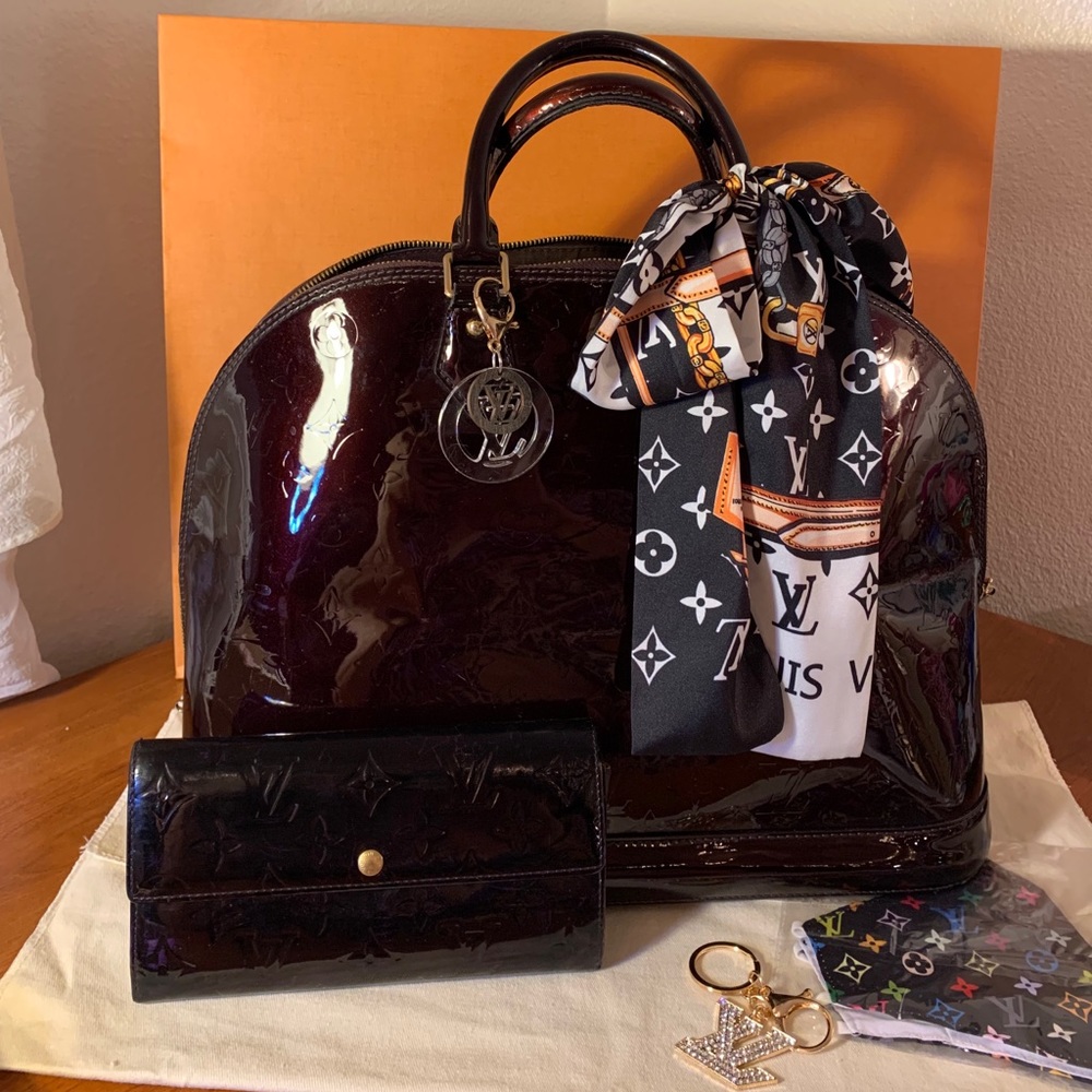 Louis Vuitton Alma GM bundle